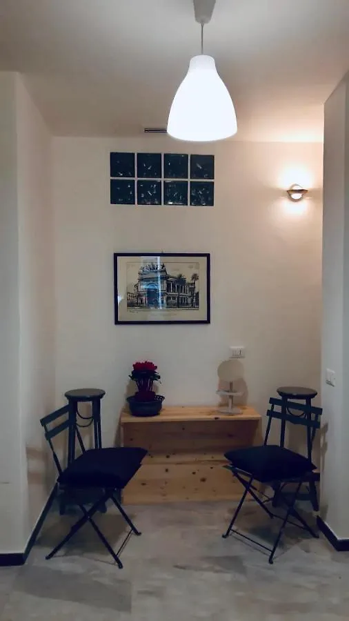** Couette-café B&B Charme Centre-Ville Artistic & Literary Rooms Palerme Italie